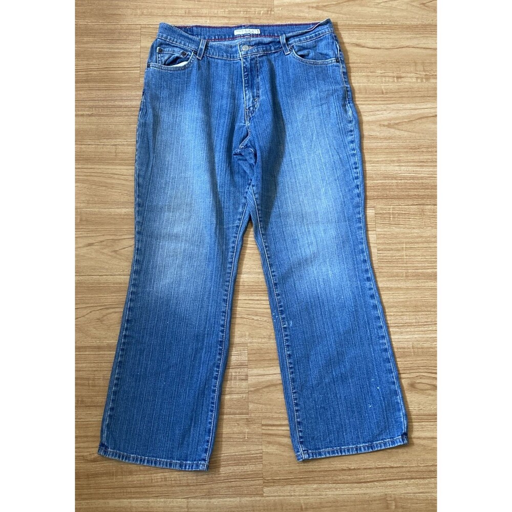 Levis 550 Womens 14 Short Relaxed Boot Cut Mid-Rise Blue Jeans 99% Cotton Fade